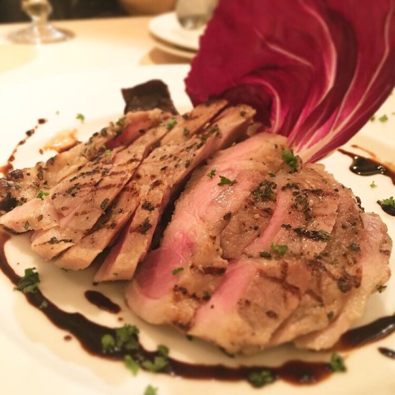 豚肩ロースの香草グリル(タパス＆タパス 大森山王店)