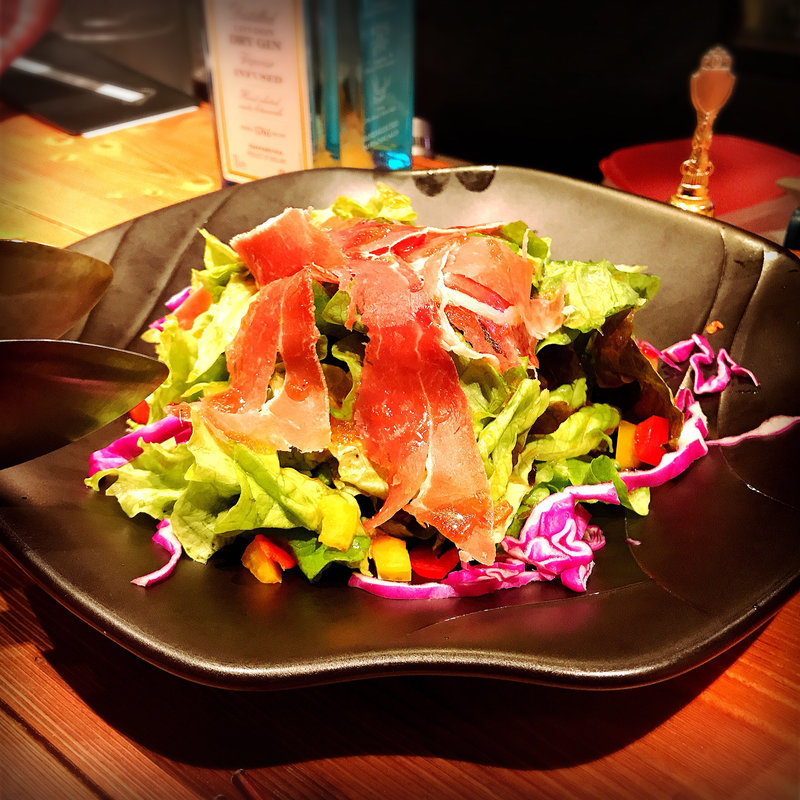 生ハムサラダ(M.E.S. Cafe & Bar)