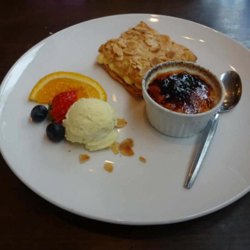 ケーキセット(エル・セロ 中野坂上店 （Bar de Espana ELCERO）)