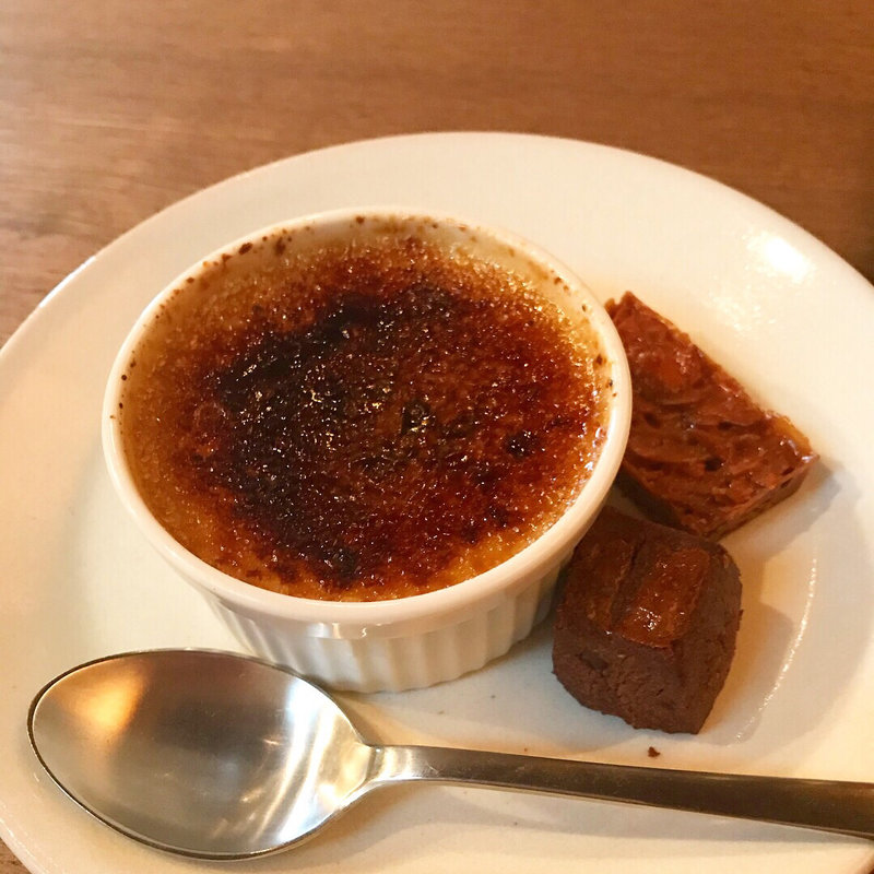 ピスタチオのクリームブリュレ(杏 （アンズ）)