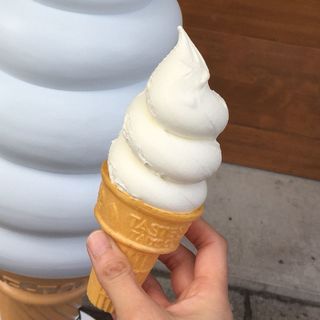 ソフトクリーム（バニラ）(大名ソフトクリーム 大名店)