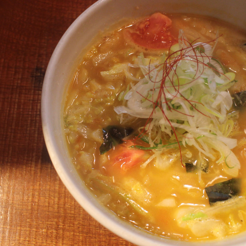 トマトラーメン(札幌ラーメン 悠)