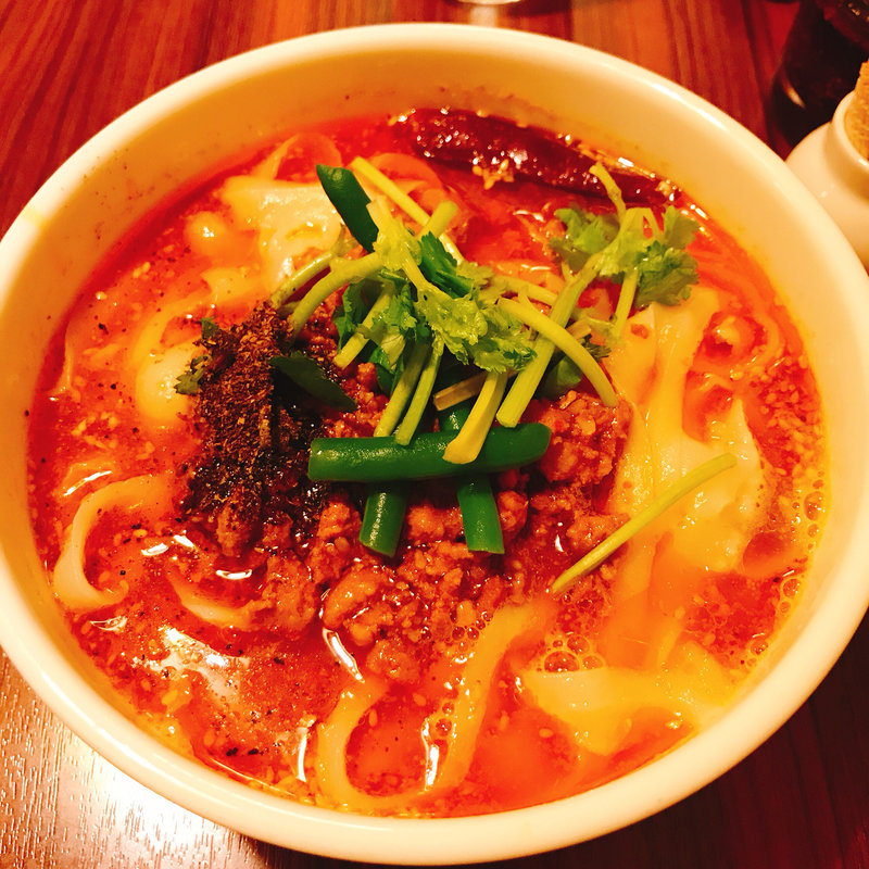 刀削麺(西安刀削麺酒楼 赤坂店 （セイアントウショウメン）)