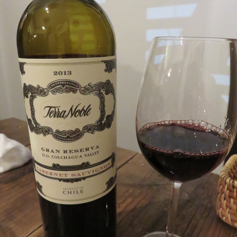 赤ワインボトル(チリ産カベルネソーヴィニヨン)(トルチュ ア ピエ)