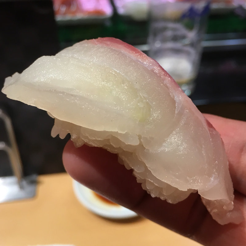 たい(すしざんまい 天神店)