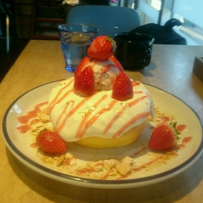 ストロベリーチーズパンケーキ(3 STARS PANCAKE （スリースターズパンケーキ）)