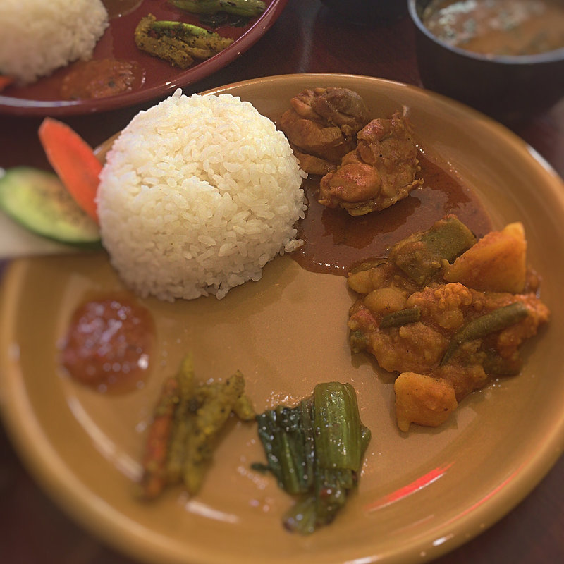 ミニチキンダルバート(ネパリダイニング ダルバート)