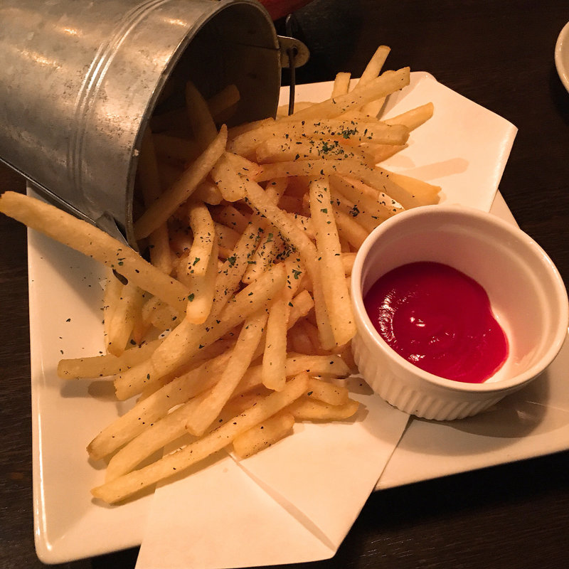 バケツフレンチポテト(でんず食堂 ＧＥＭＳ渋谷店)