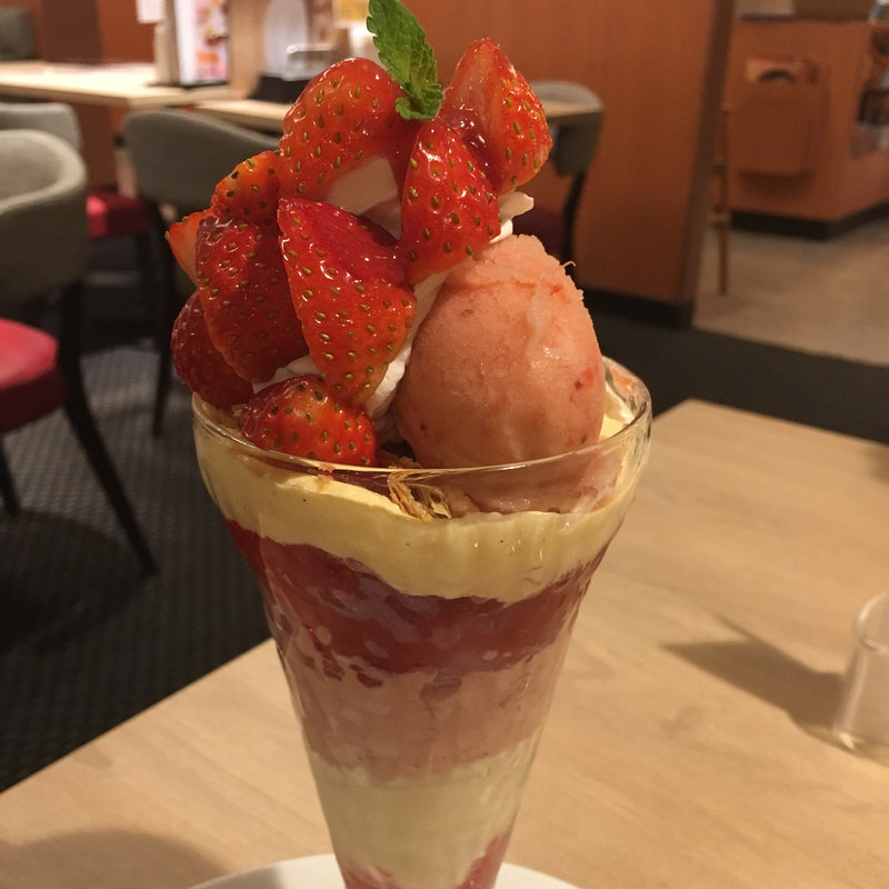 とちおとめのザ サンデー(デニーズ 南青山店 )