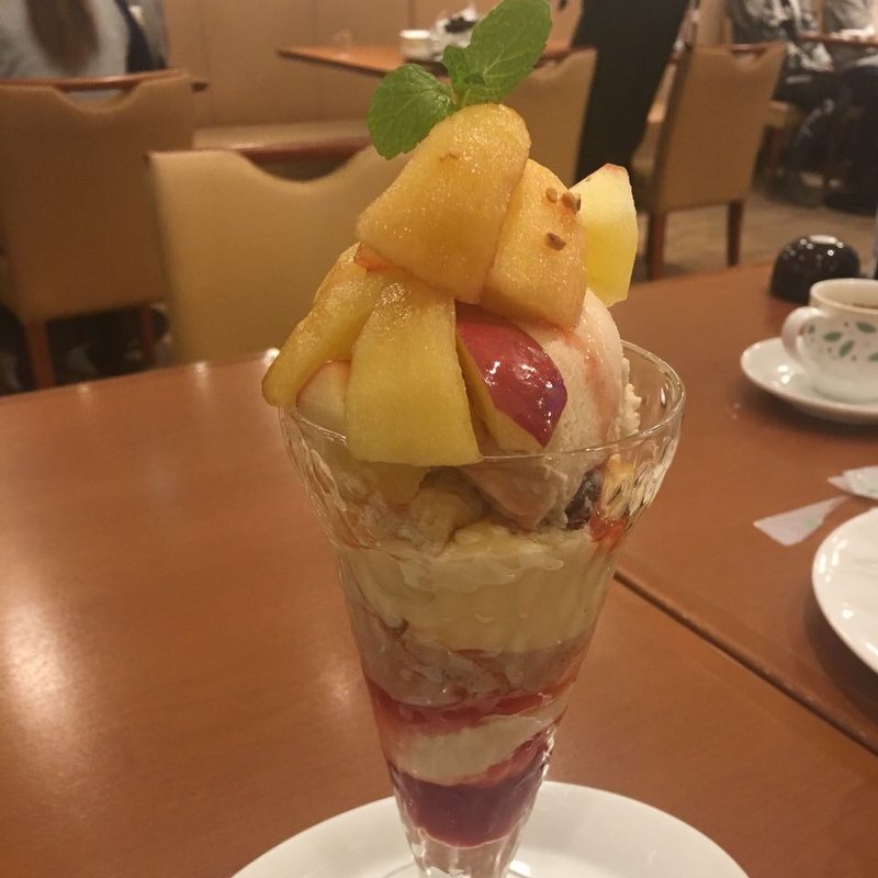 ふじリンゴたっぷりザ サンデー(デニーズ 南青山店 )