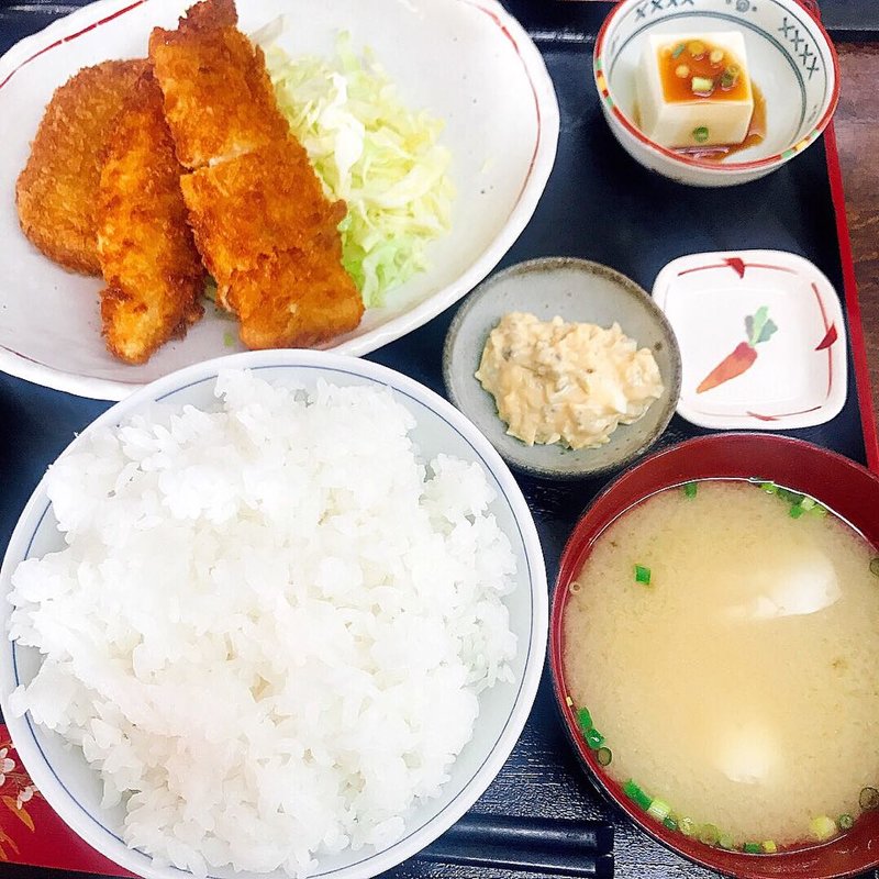 ミックスフライ定食　白飯(ひさや食堂)