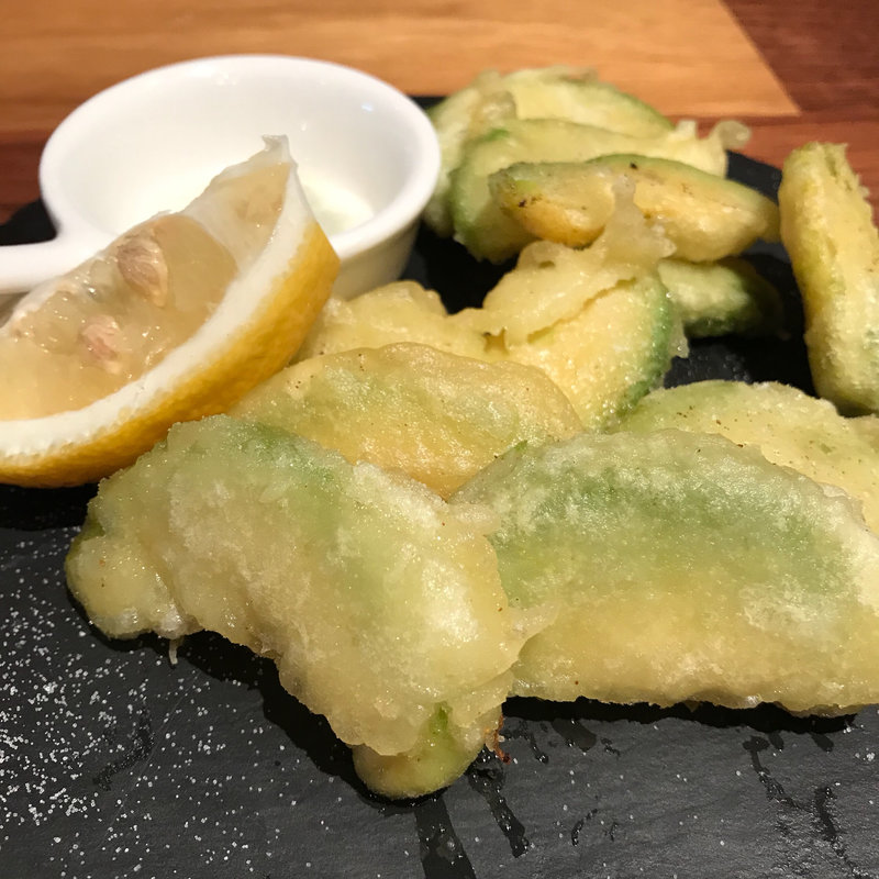 アボカドの天ぷら(ヤサイスタイル)