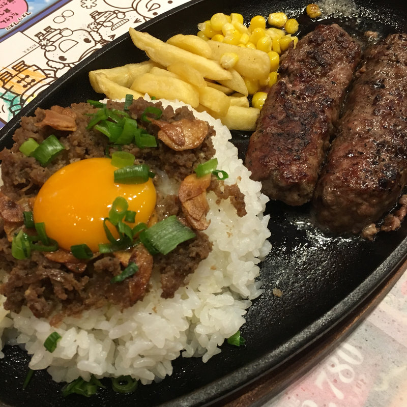 極み炭焼きがんこハンバーグとガーリックビーフライスランチ(ステーキハウス ブロンコビリー緑園都市店)