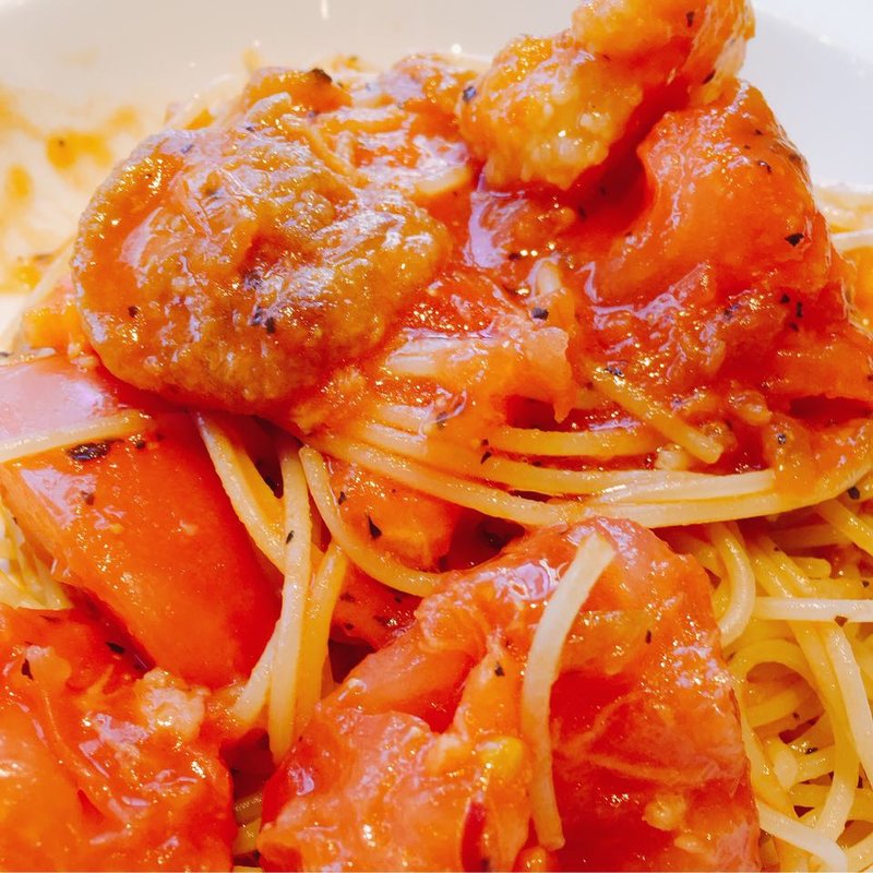 フレッシュトマトと海老の辛口トマトソース(ハーブス 上野パルコヤ店)