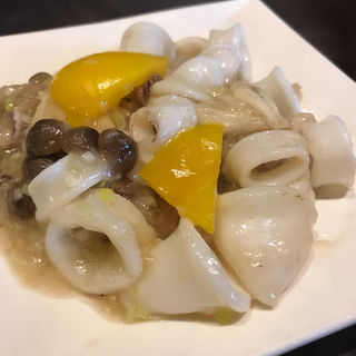 ヤリイカと葱の生姜炒め(四川料理 SHUN)
