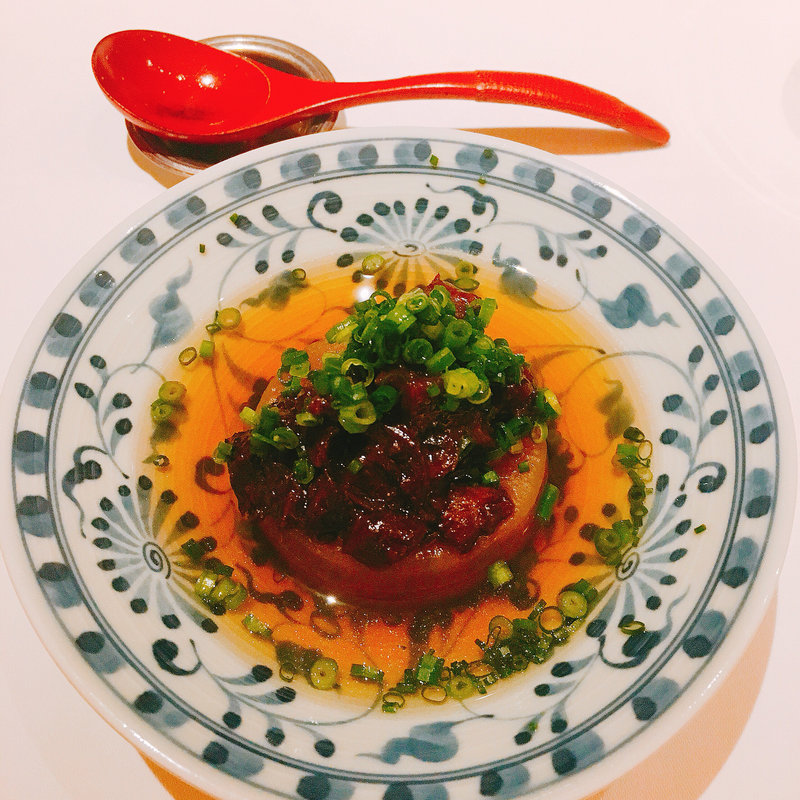 大根と牛ホホ肉の赤ワイン煮(おでんとわいん びのむ)