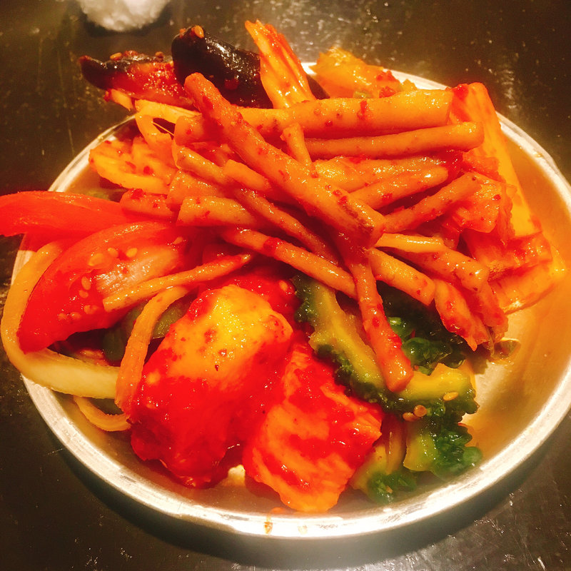 キムチ盛り合わせ(大衆ホルモン焼肉 順)