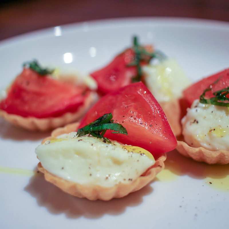 一口カプレーゼ(格之進 Neuf)