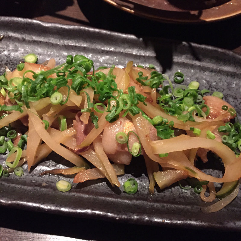 龍郷町産 青パパイヤと黒豚の炒め物(奄美のゆらい処 語久庵)