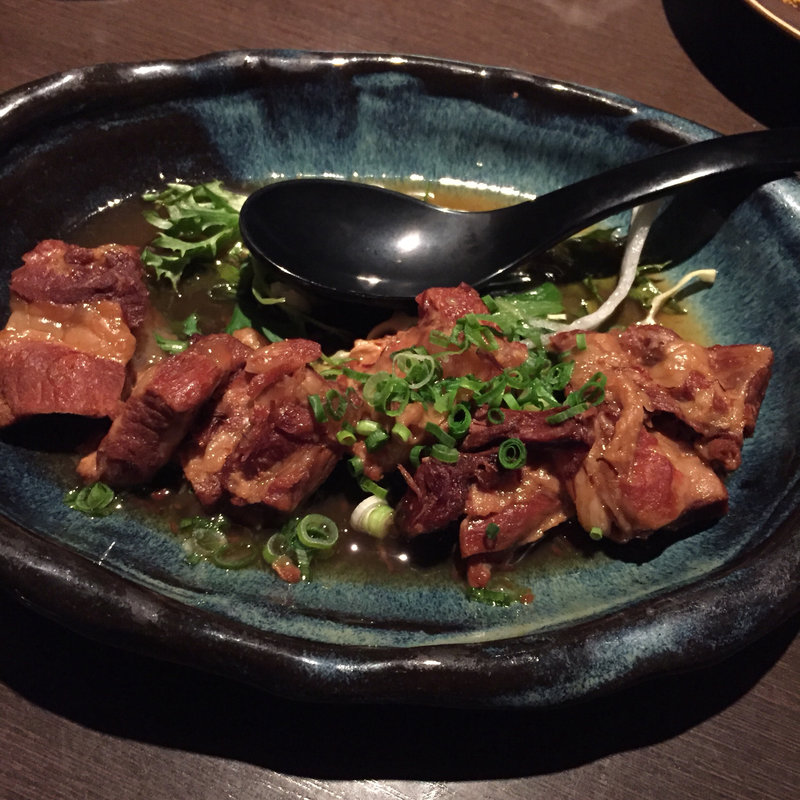 豚ナンコツのとろとろ煮(奄美のゆらい処 語久庵)