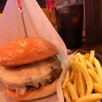 ハンバーガーランチ C.チーズバーガー