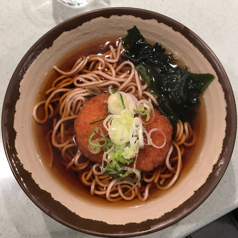 コロッケそば（温）(新和そば （しんわそば）)