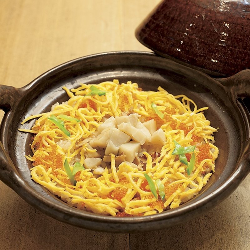 殻付きホタテの炊き込みごはん(魚竹)