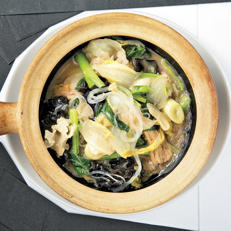 野菜・春雨・湯葉の南乳風味土鍋煮込み(南青山エッセンス)