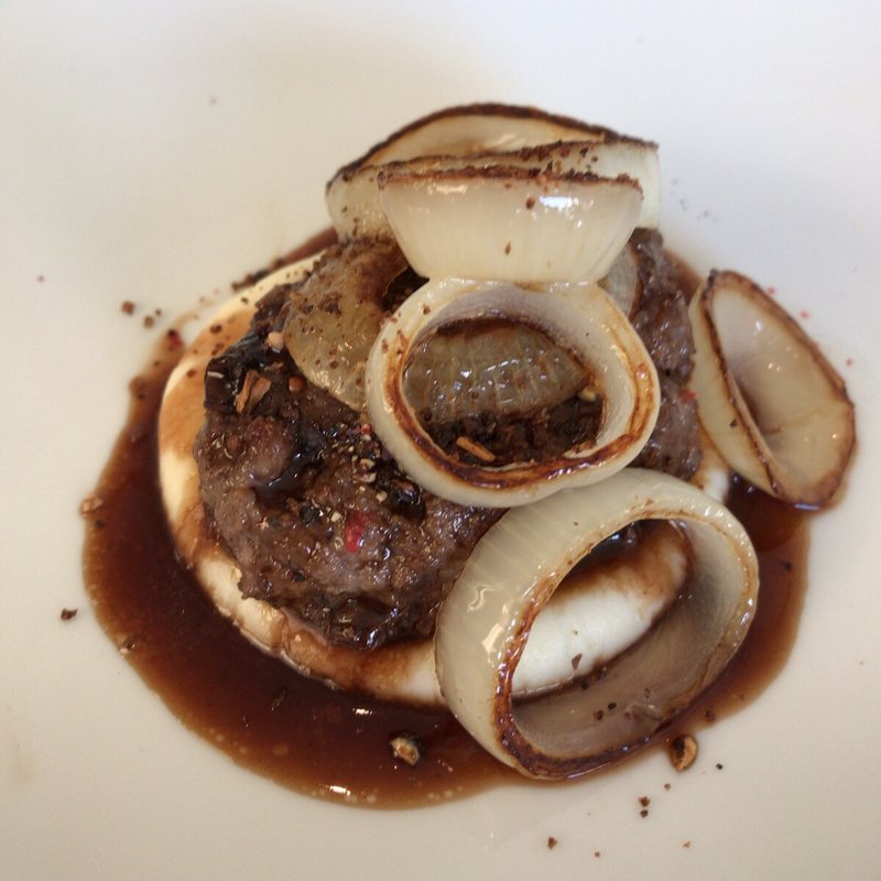 国産牛100％ステークアッシェ(Racine)