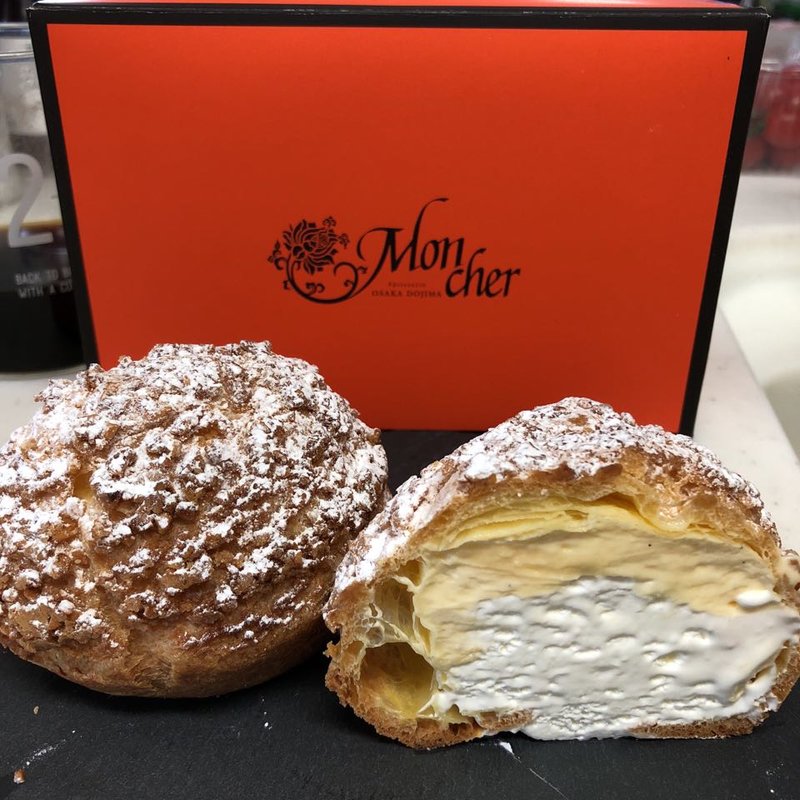 シュークリーム(パティスリー モンシェール 日本橋三越店)