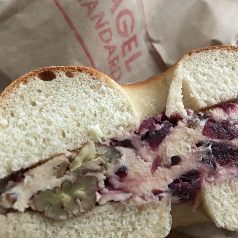 ピーカン&クランベリーチーズ(BAGEL　STANDARD （ベーグル スタンダード）)