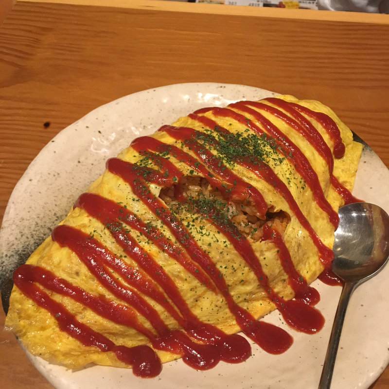 オムライス(名物酒家)