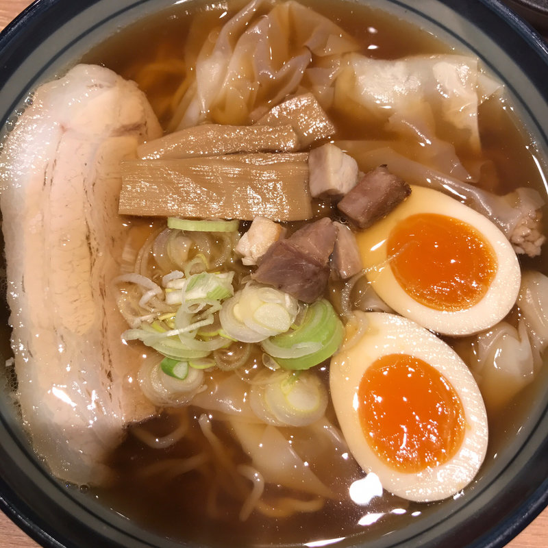 ワンタン麺(満月福岡空港店)