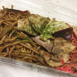 焼そば（豚・イカ・野菜入り）(㈲秀ちゃん 本店)