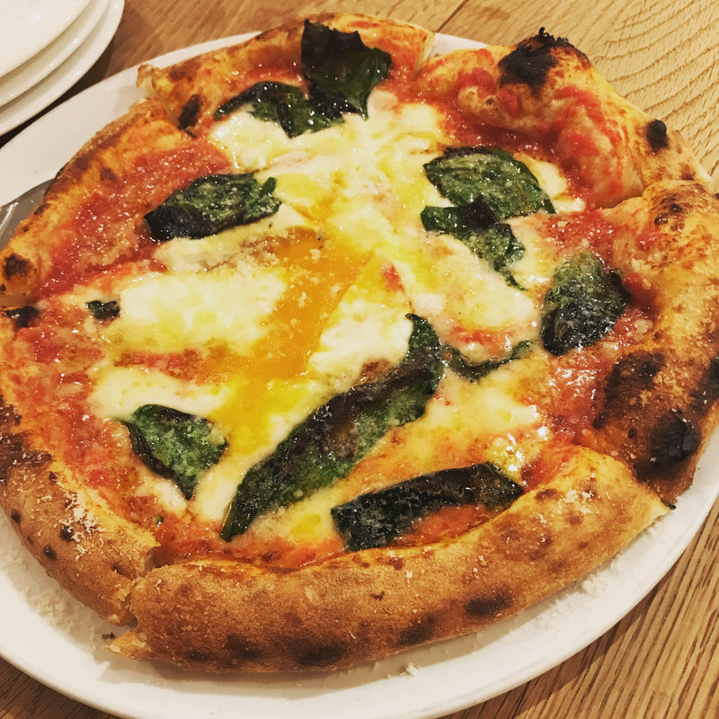 半熟卵のマルゲリータ(ストマコ)