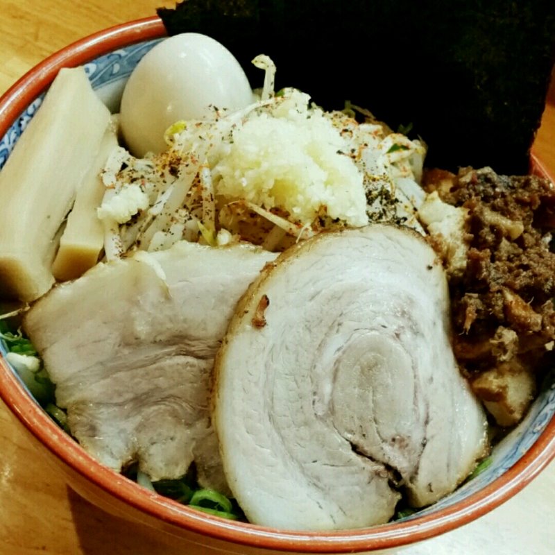 ジミヘン(全部のせ)(麺の樹 ぼだい)