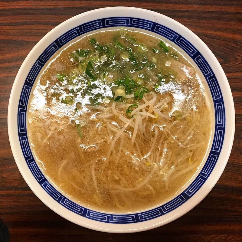 中華そば（中）(中華そば 蘭らん （ちゅうかそば らんらん）)