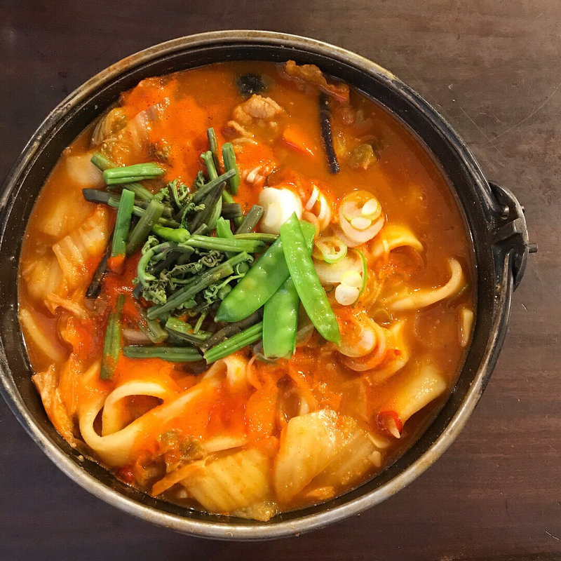 辛口カルビほうとう(小作 山中湖店)