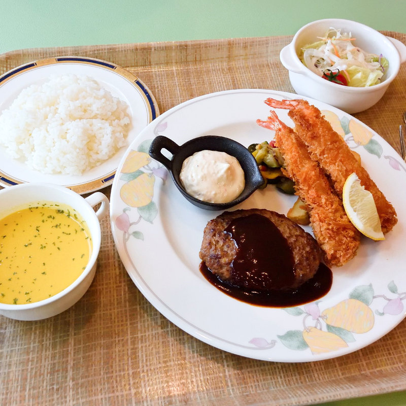 ハンバーグ＆エビフライ(レストラン 四季)