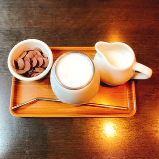 Queen's Hot Chocolate(クイーンズコレクション チョコレートカフェ ダイカンヤマ （Queen's Collection Chocolate Cafe DAIKANYAMA）)