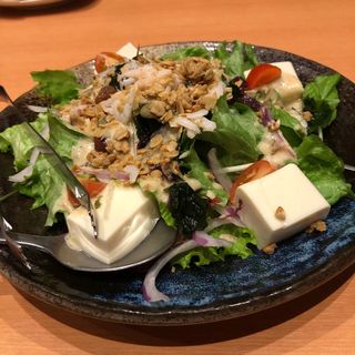 豆腐と白海老の海藻サラダ(魚民 鳳東口駅前店)