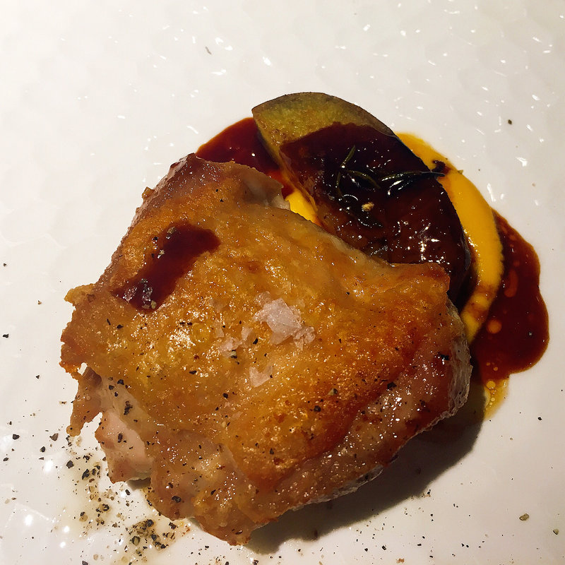 宮崎産 森林どりのパリパリ焼き 南瓜のピューレとシルクスイート(ヴィーナス)