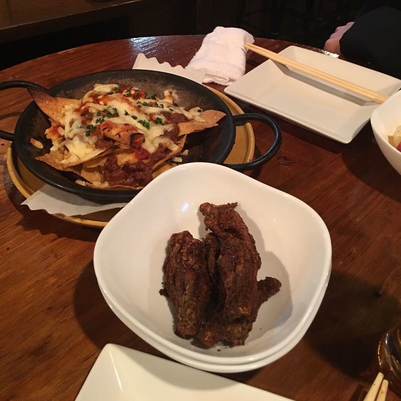 お店で一番の人気を誇る『手羽中のスパイシーチキン』(浅草ビアホール D's diner （アサクサビアホール ディーズダイナー）)