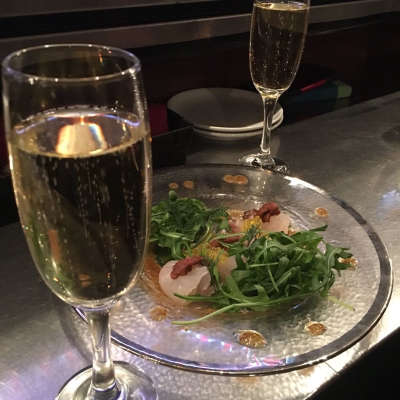 真鯛と根室産生雲丹のカルパッチョ仕立て(ワインバル 八十郎 )