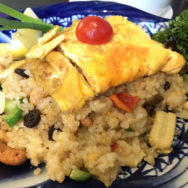 南部地方のパイナップル炒飯(タイレストラン 沌-Thong- コレド日本橋店)