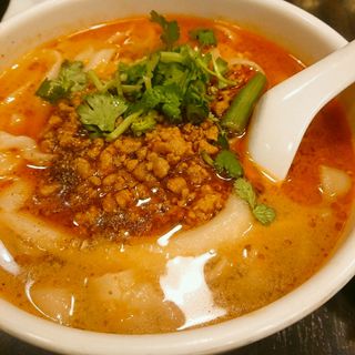 マーラー刀削麺(屏南 丸の内オアゾ店 （ピンナン）)