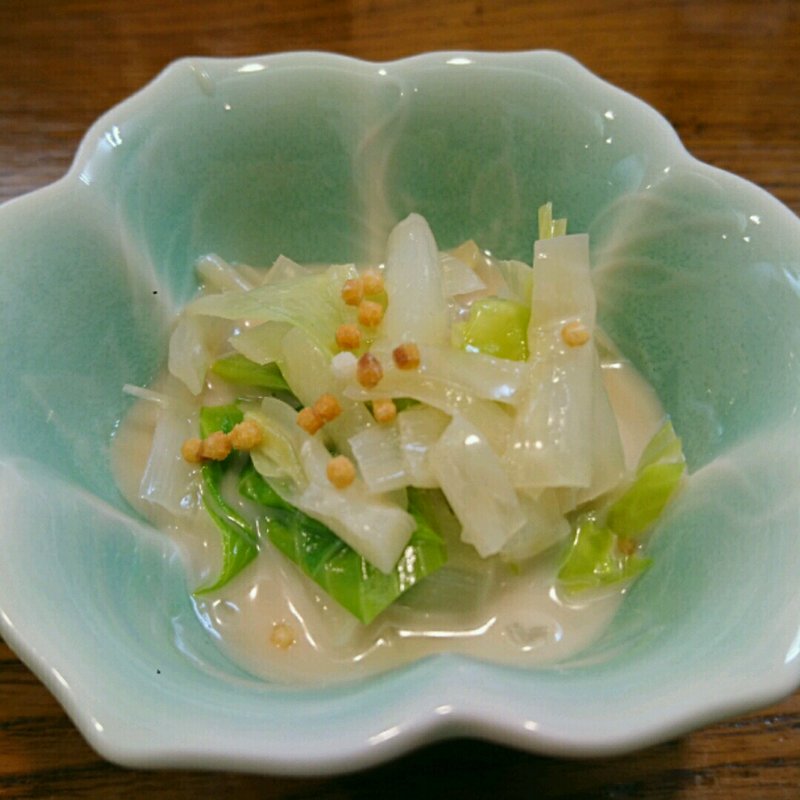うるいの胡麻びたし(魚菜きし )