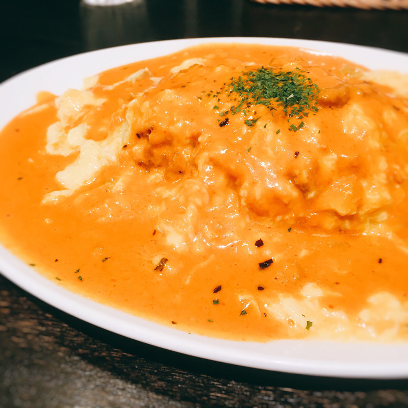 想い出のうにオムライス(うに屋のあまごころ 東京駅店 （【旧店名】リッチョマニアキッチン）)