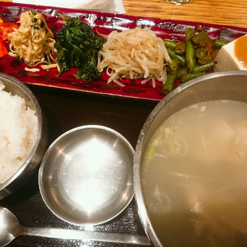 タッコムタン定食(韓国鶏鍋 GOCHU)