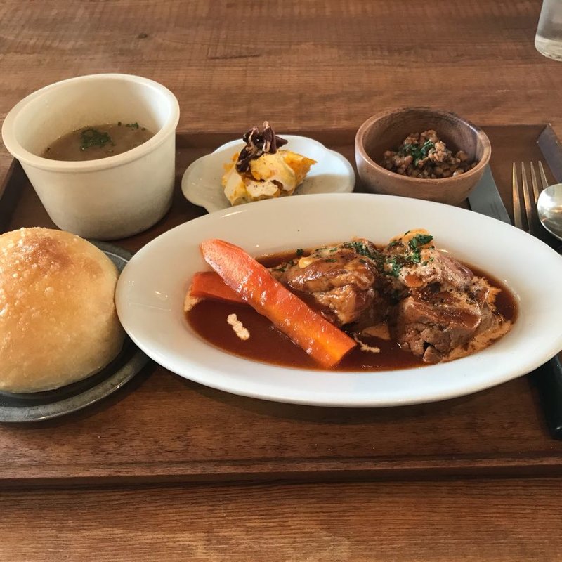 豚バラ肉の黒ビール煮込み(SAN)